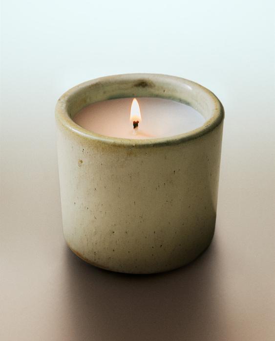 (125 غ) شمعة عطرية برائحة SALTY BUTTER CROISSANT (125 غ) شمعة عطرية برائحة SALTY BUTTER CROISSANT