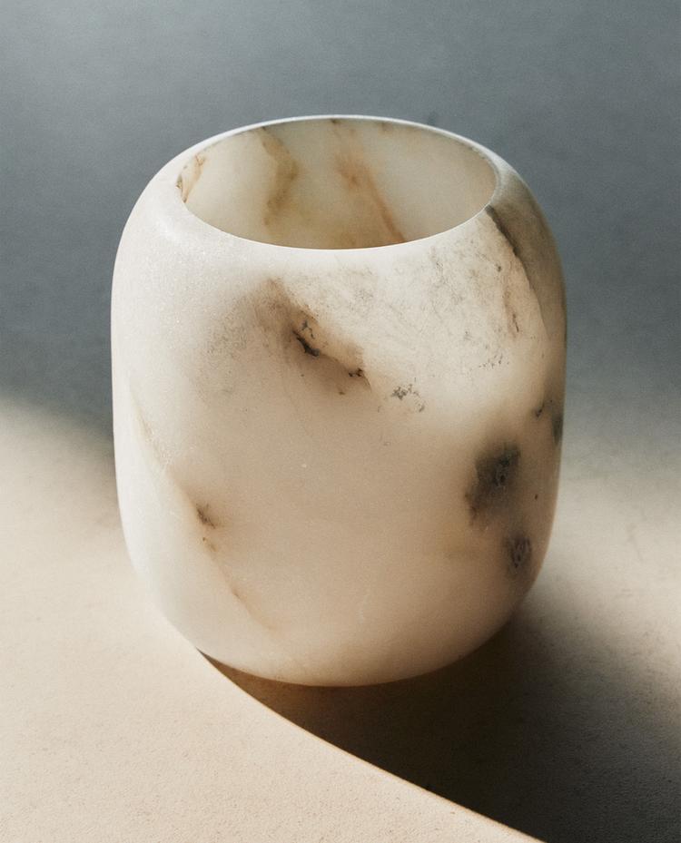 VÄRMELJUSHÅLLARE I ALABASTER VÄRMELJUSHÅLLARE I ALABASTER