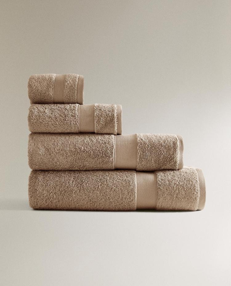 PREMIUM COTTON BATH TOWEL (600 GXM²)