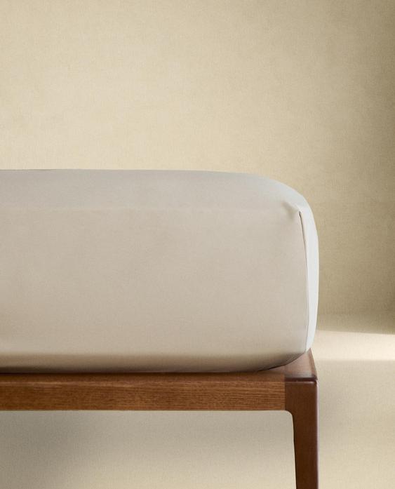 DRA-PÅ-LAKAN I SATÄNG | 30 CM HÖG (TRÅDTÄTHET PÅ 1000) DRA-PÅ-LAKAN I SATÄNG | 30 CM HÖG (TRÅDTÄTHET PÅ 1000)