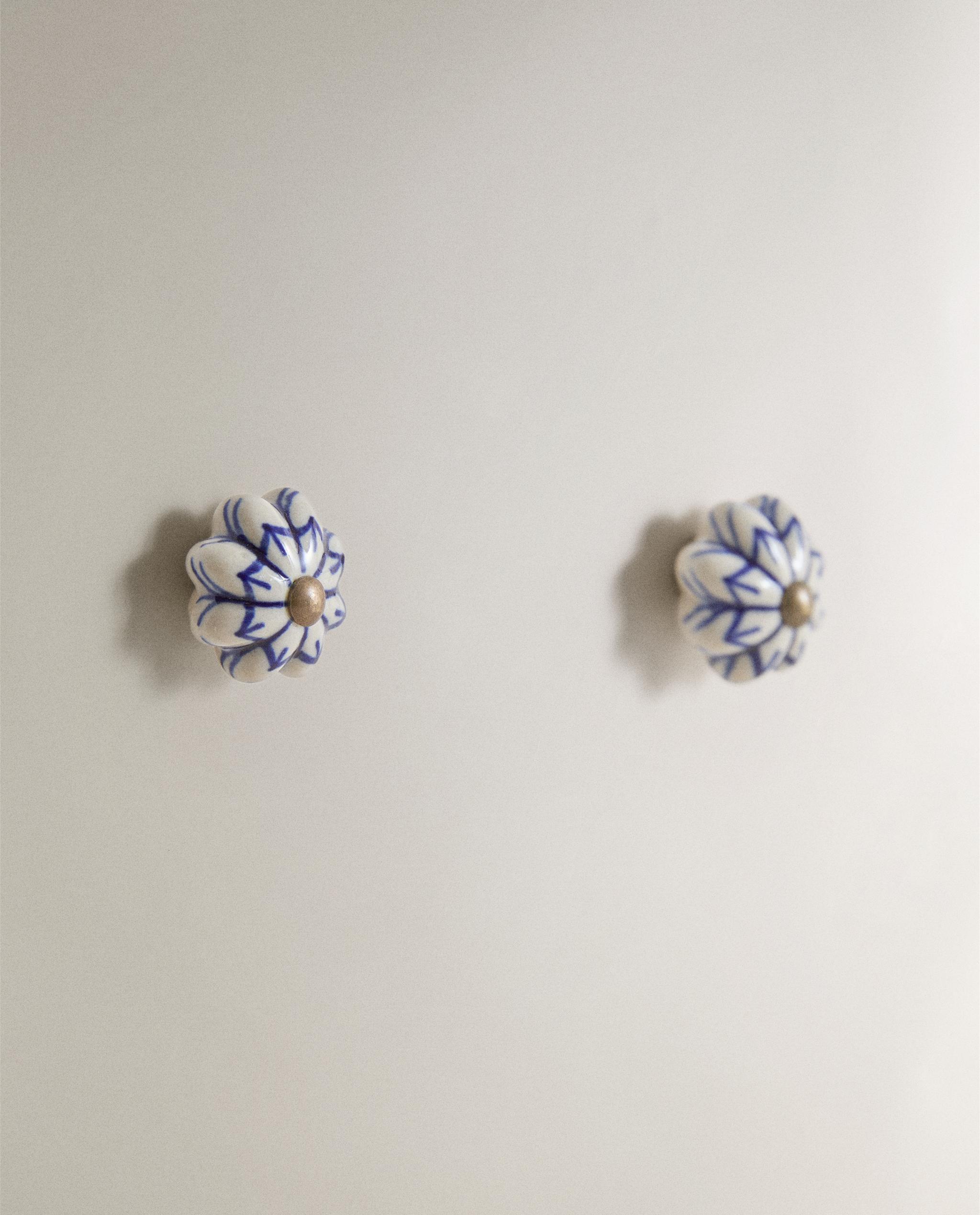 PACK OF STONEWARE DOOR KNOBS (PACK OF 2) product thumbnail 3