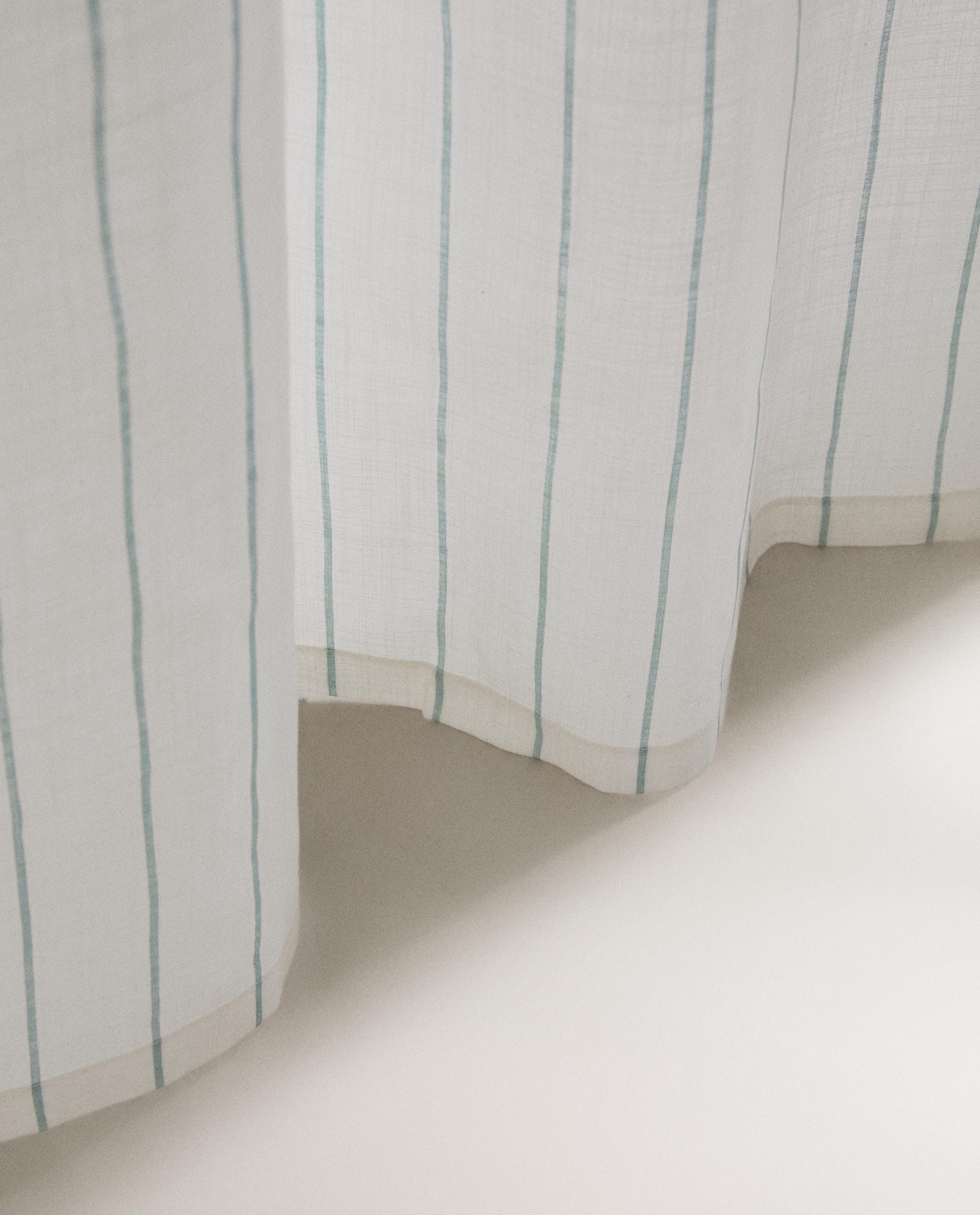 SHOWER CURTAIN WITH THIN STRIPES product thumbnail 8