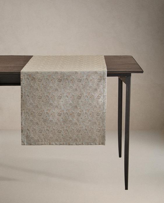 CHEMIN DE TABLE JACQUARD FLEUR