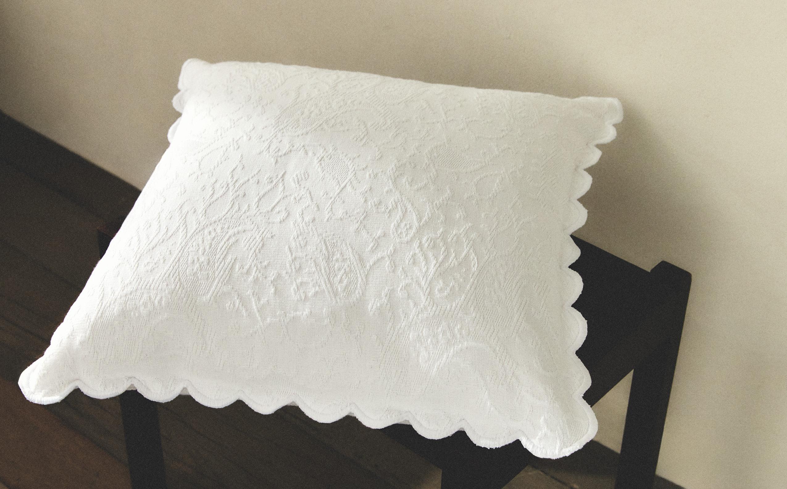 ザラホーム ZARA HOME 刺繍 レース ベットカバー　枕カバー　セット パーケルコットン ピローケース（200スレッド） | Zara Home