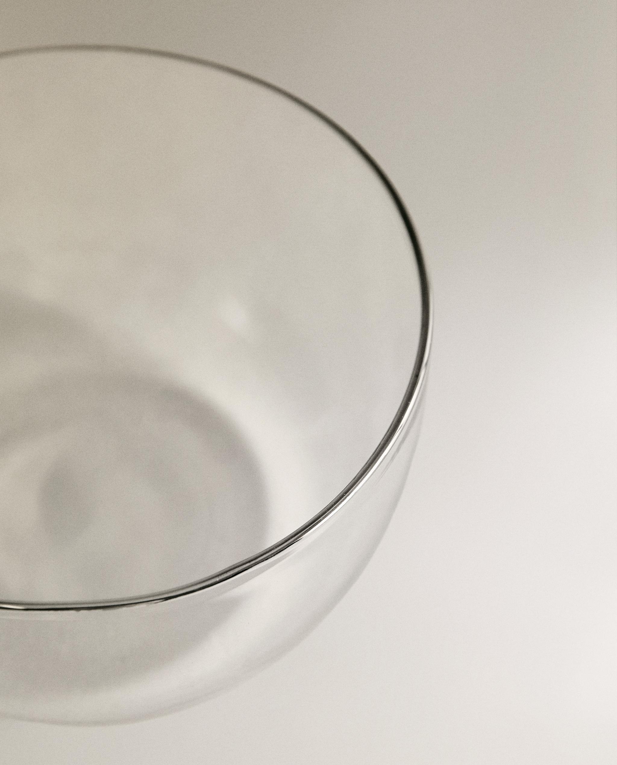 BOROSILICATE GLASS BOWL WITH SILVER RIM product thumbnail 2