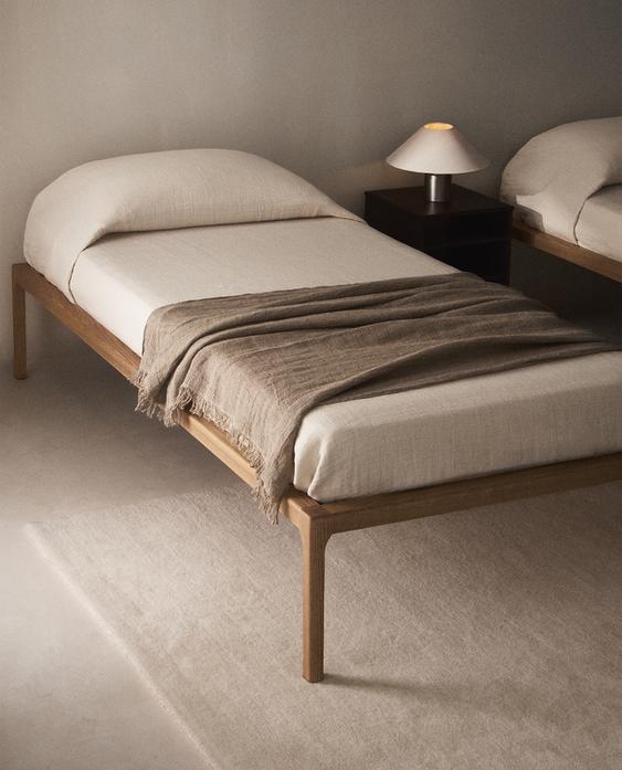 HOUTEN BEDFRAME HOUTEN BEDFRAME