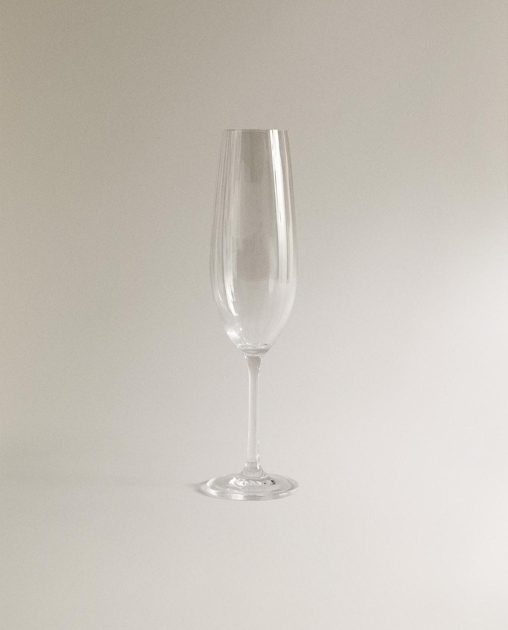 כוס יינות מזכוכית מבעבעים בגימור גלי