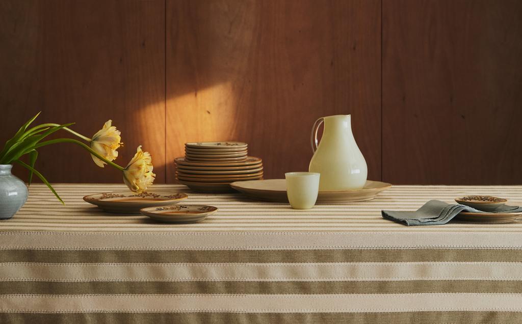 STRIPED TABLECLOTH WITH LACE TRIM STRIPED TABLECLOTH WITH LACE TRIM