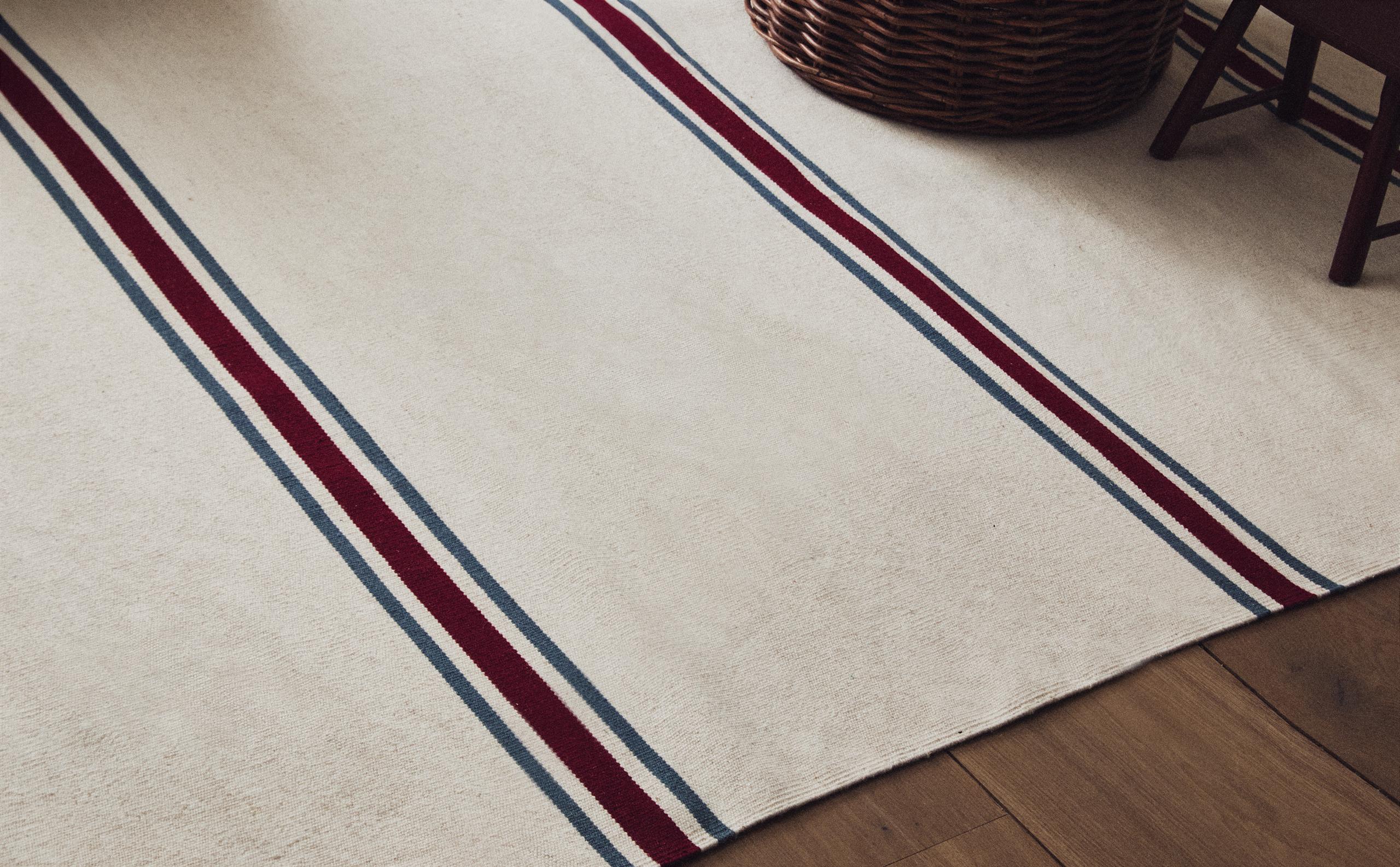 WOOL COTTON RUG WITH IRREGULAR STRIPES