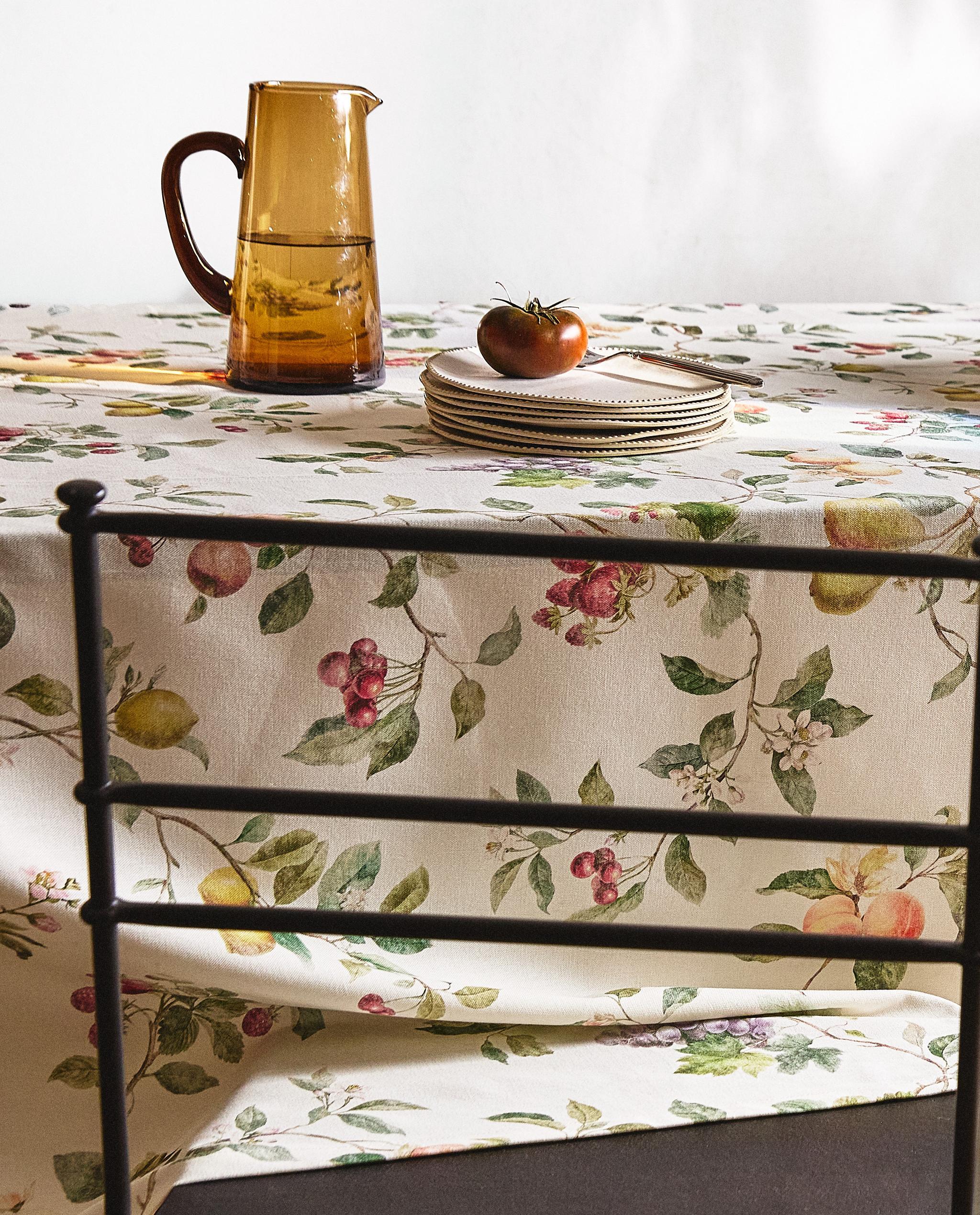 BOTANICAL PRINT TABLECLOTH product thumbnail 2