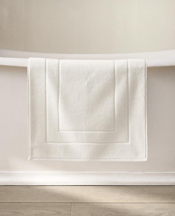 NON-SLIP COTTON BATH MAT