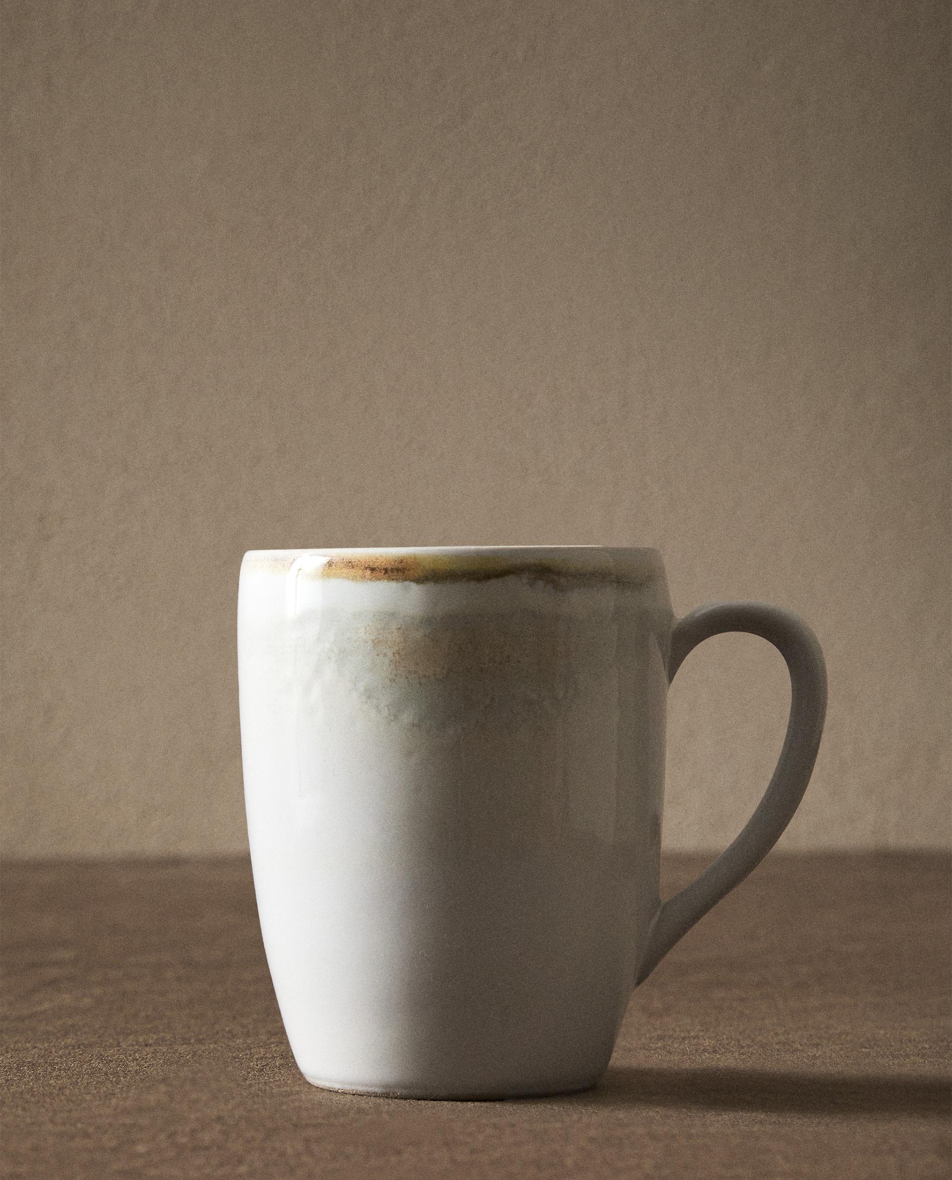 STONEWARE MUG