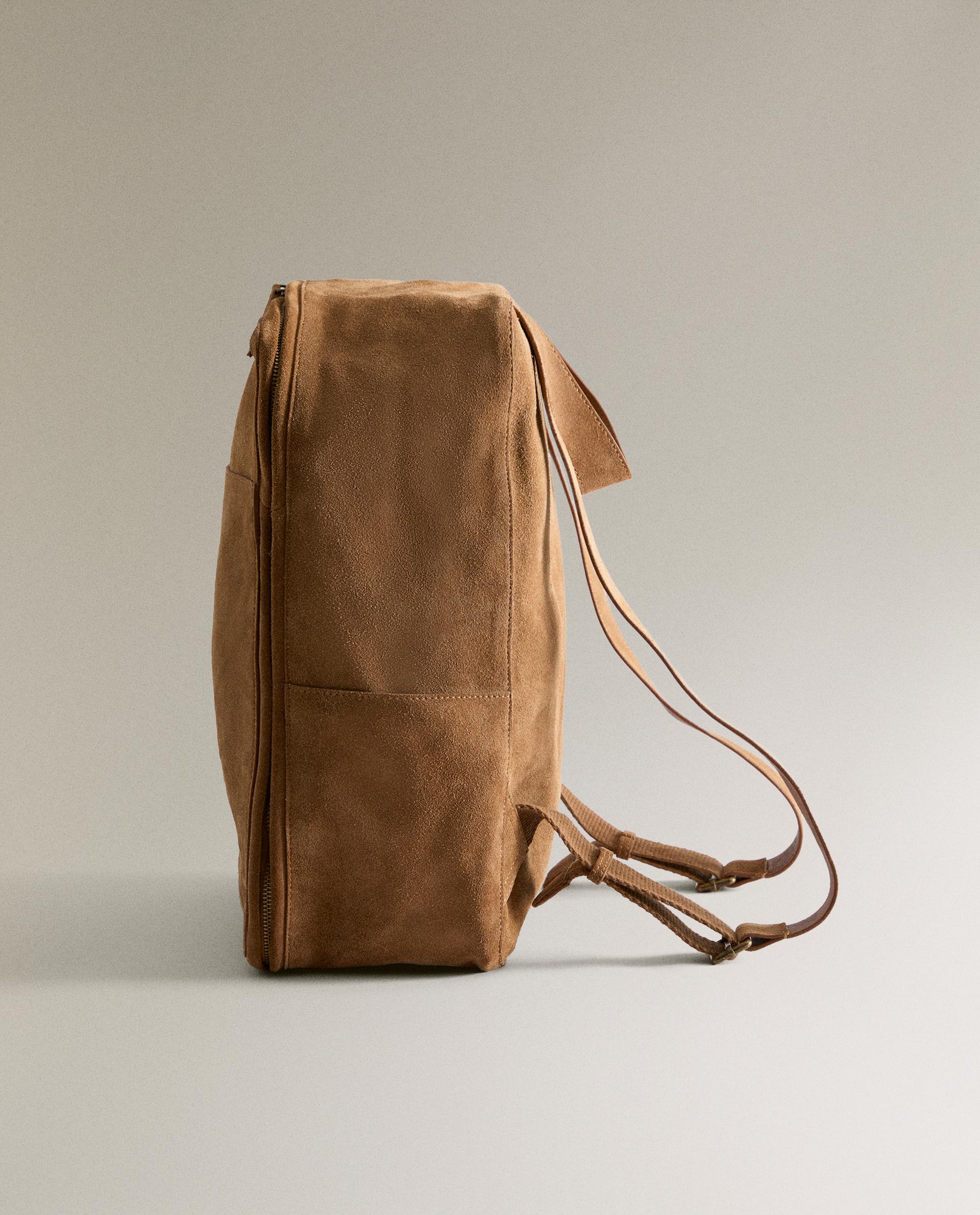 バッグ Brown Suede Leather Backpack SPLIT SUEDE LEATHER BACKPACK | Zara Home United States of