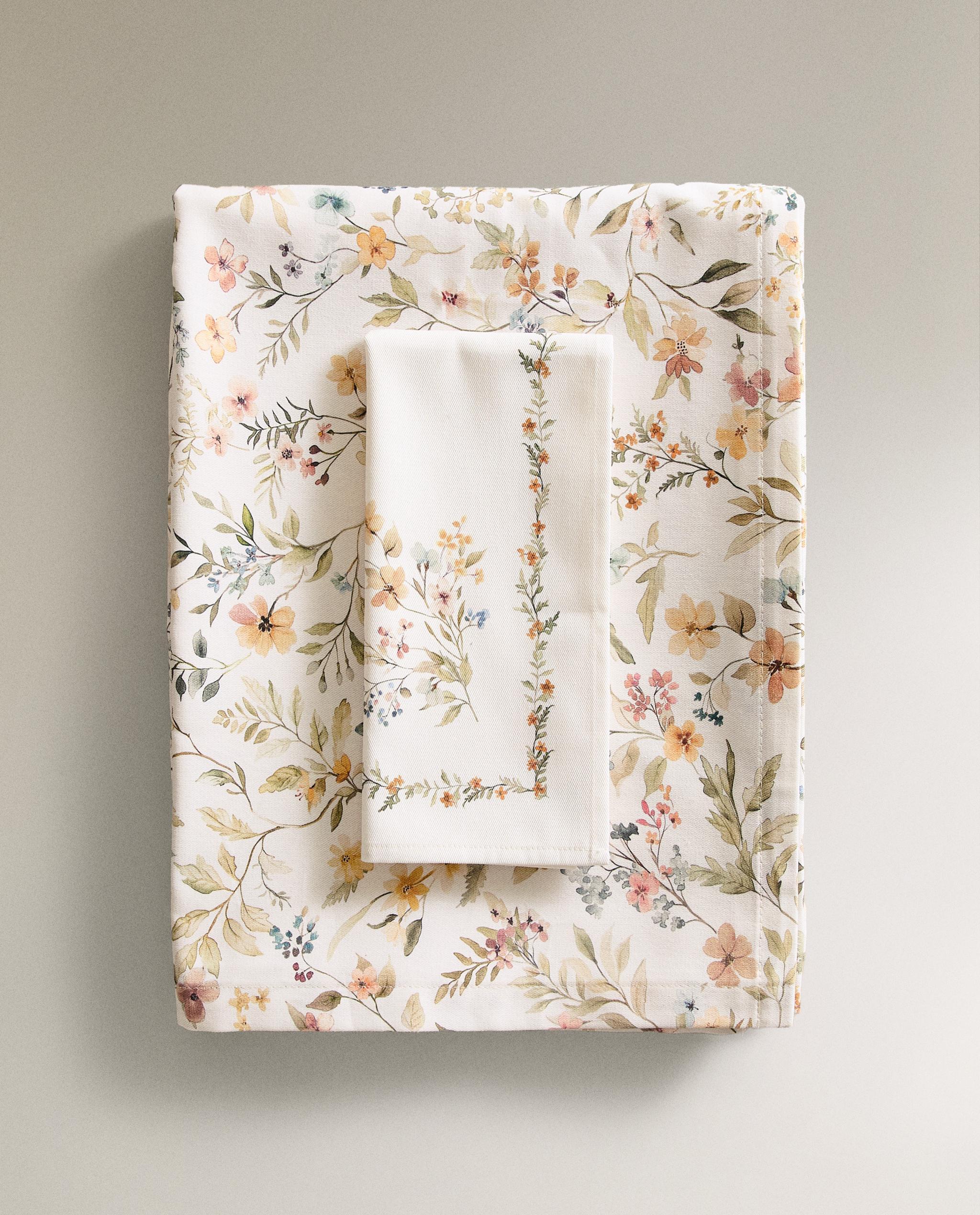 FLORAL PRINT RESIN-COATED TABLECLOTH product thumbnail 9