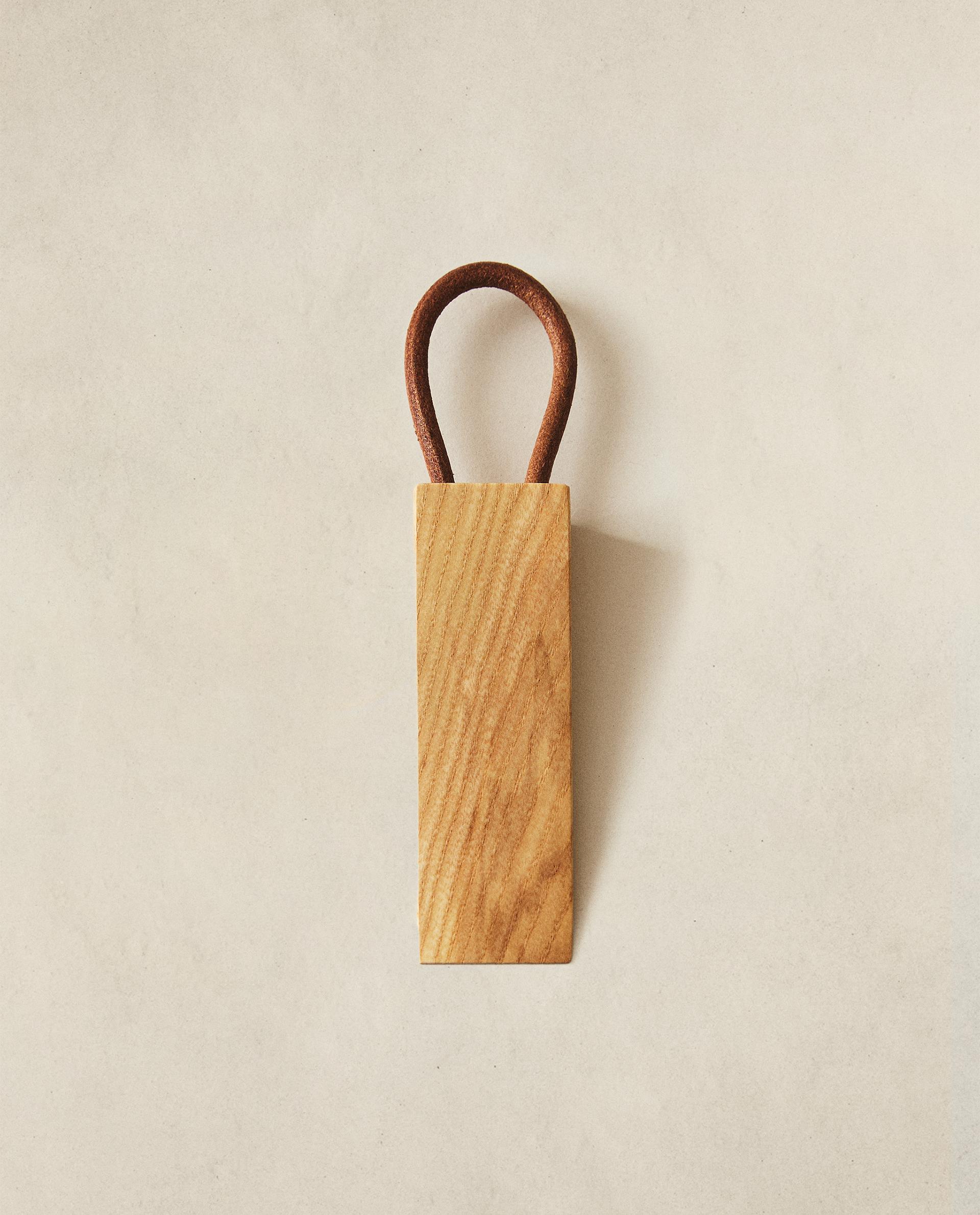 WOODEN LEATHER DOORSTOP