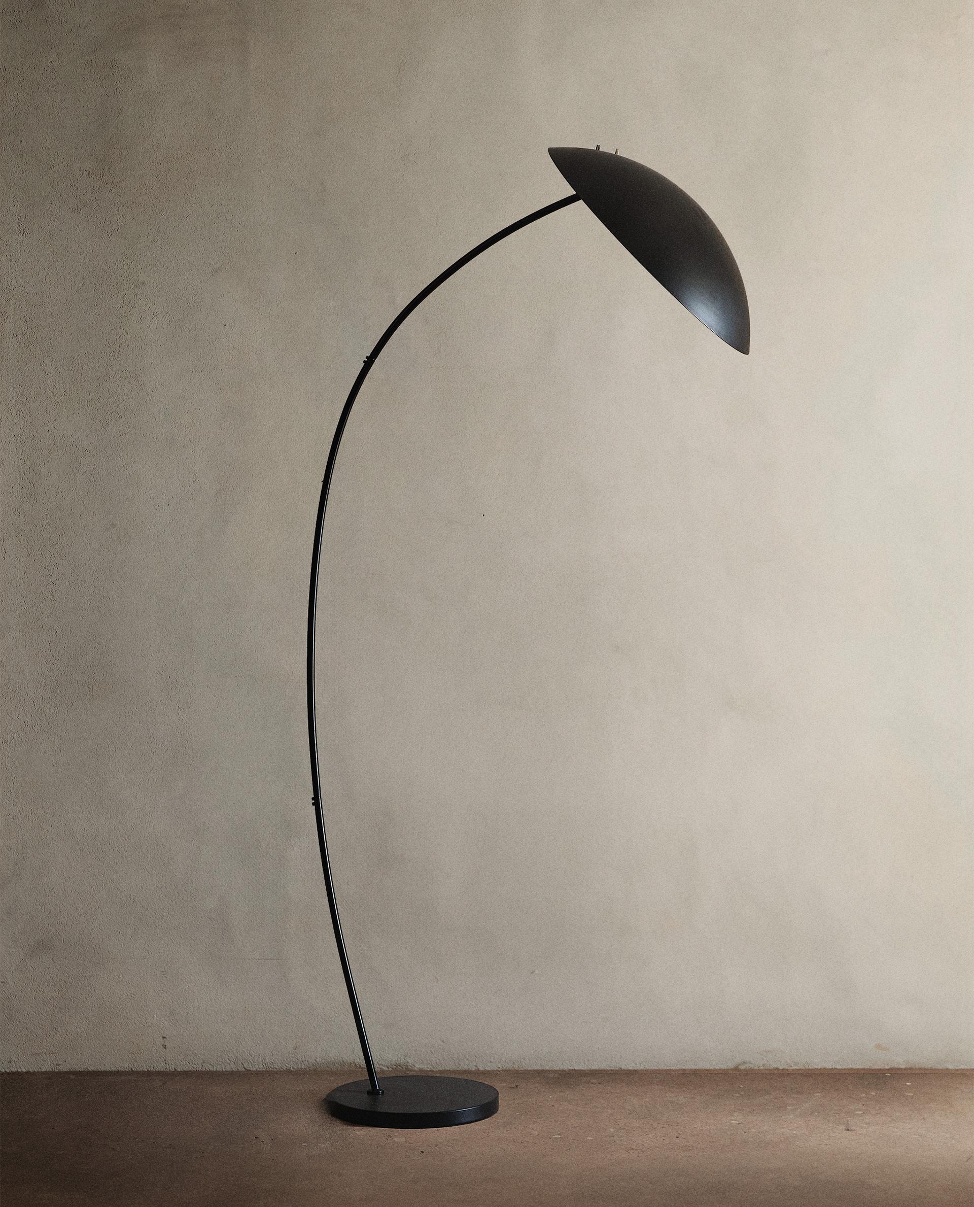 Modern Iron Floor Lamp - Elegant Design