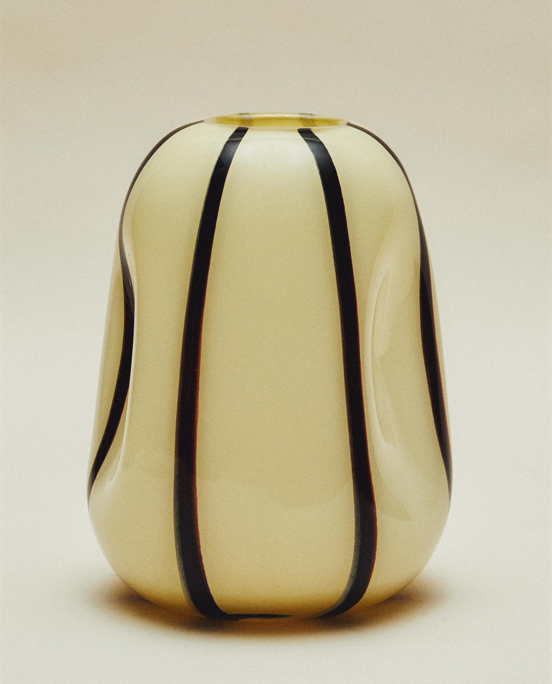 IRREGULAR STRIPED GLASS VASE X COLLAGERIE