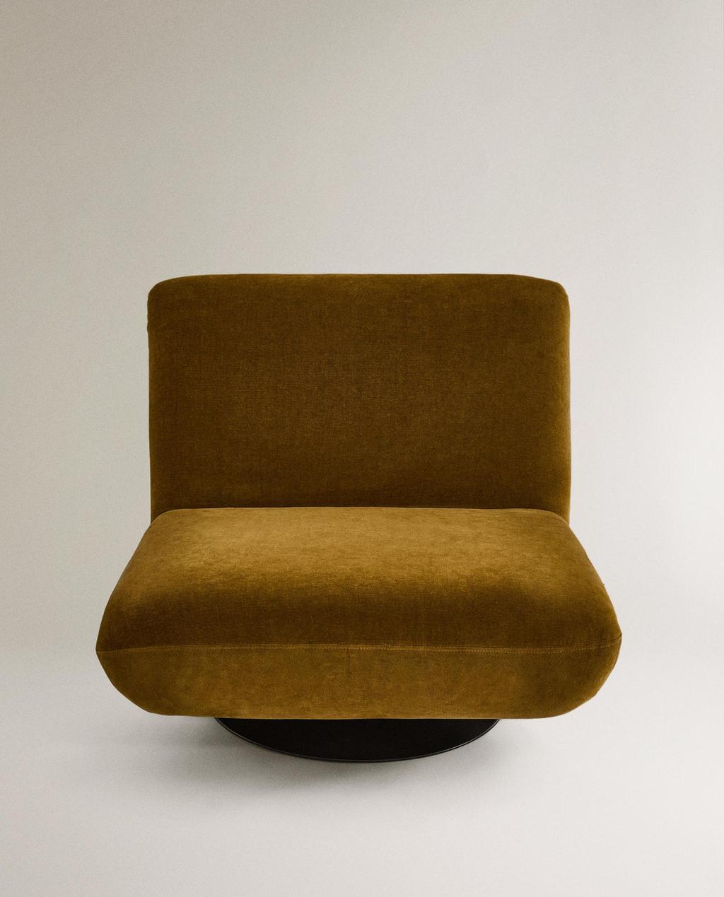 VELVET SWIVEL ACCENT CHAIR