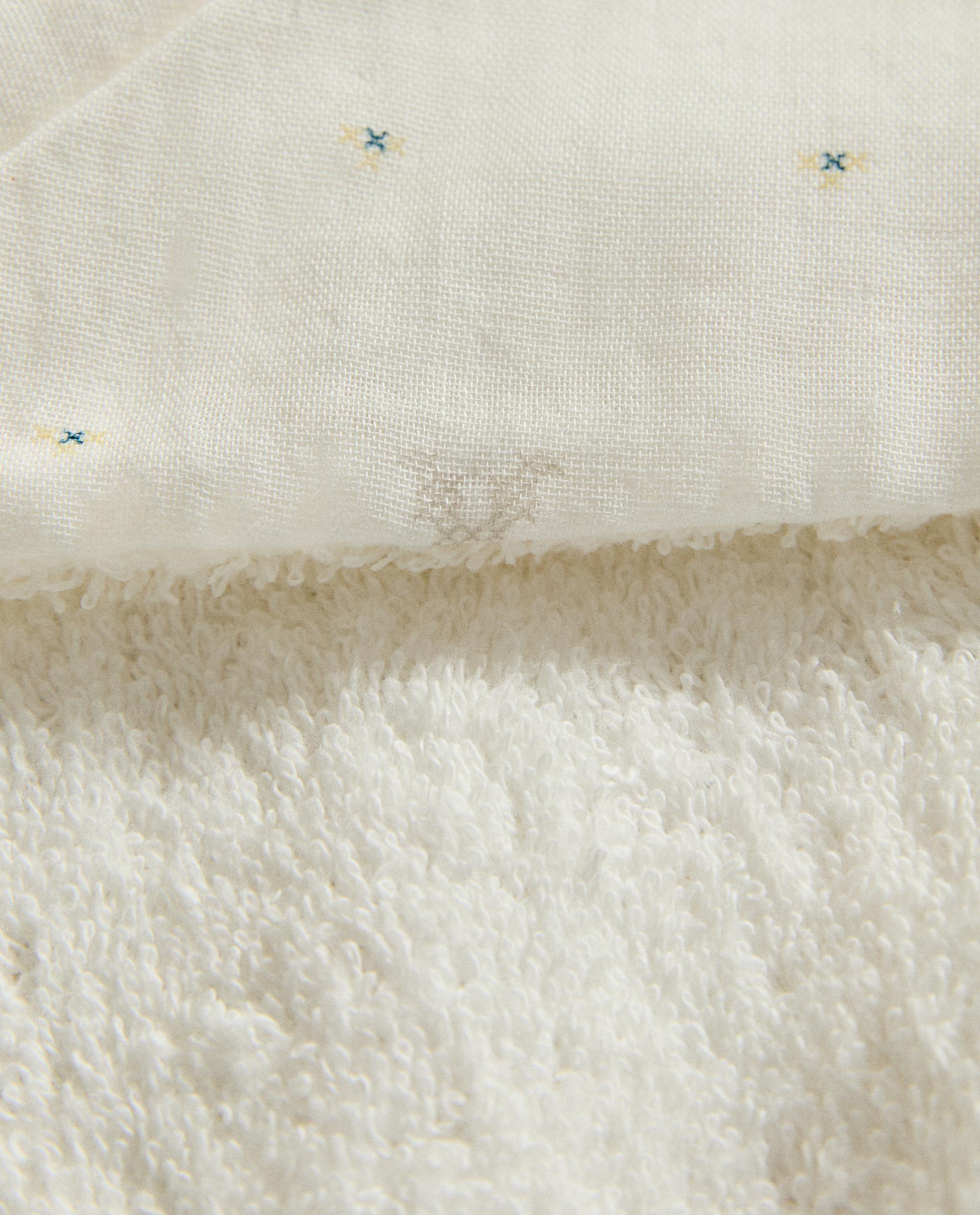 HOODED MUSLIN BABY BATH TOWEL WITH RABBITS product thumbnail 6