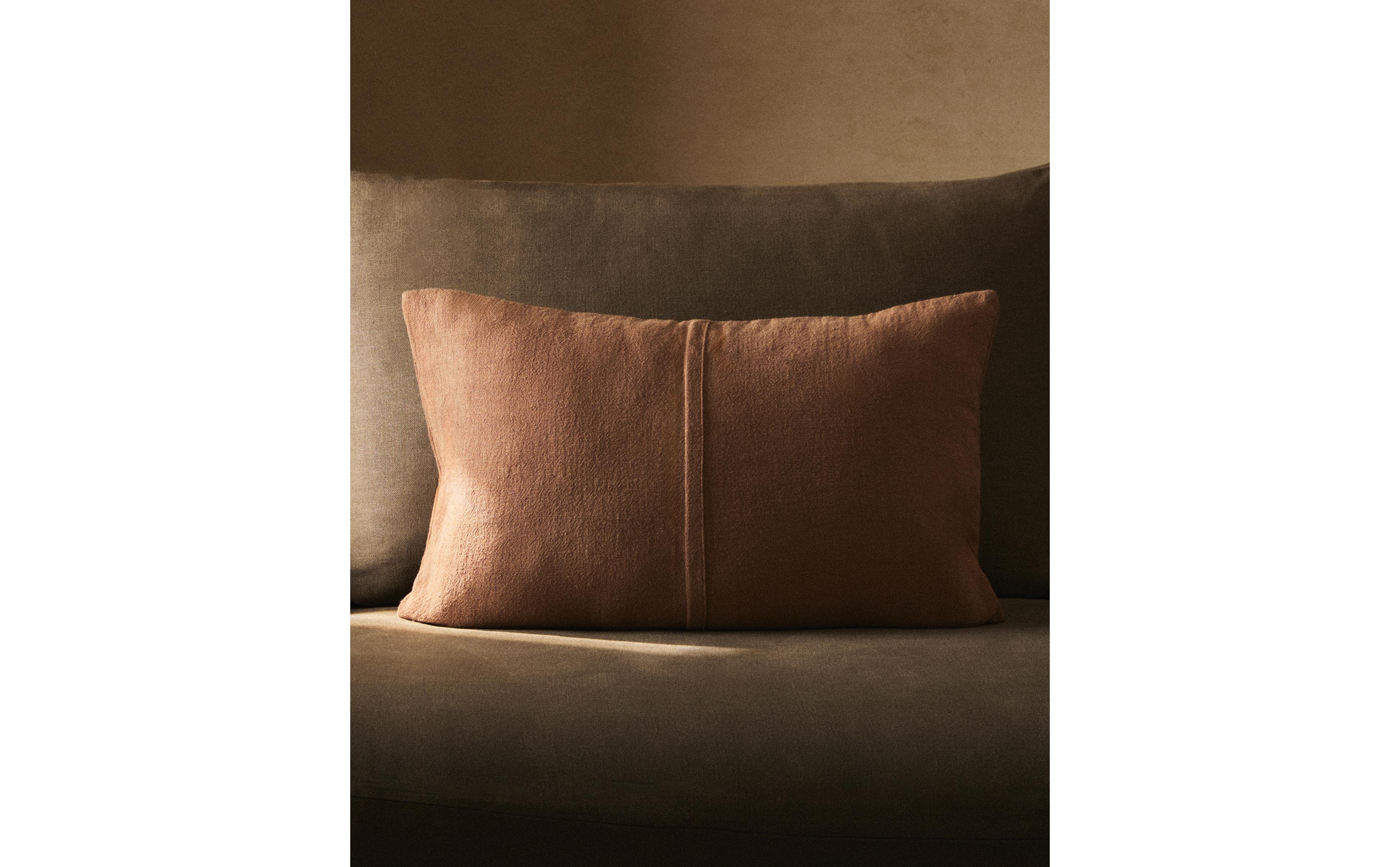 LINEN CUSHION COVER