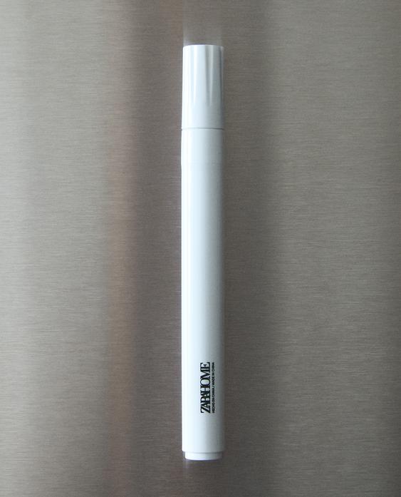 WHITE ERASABLE MARKER PEN