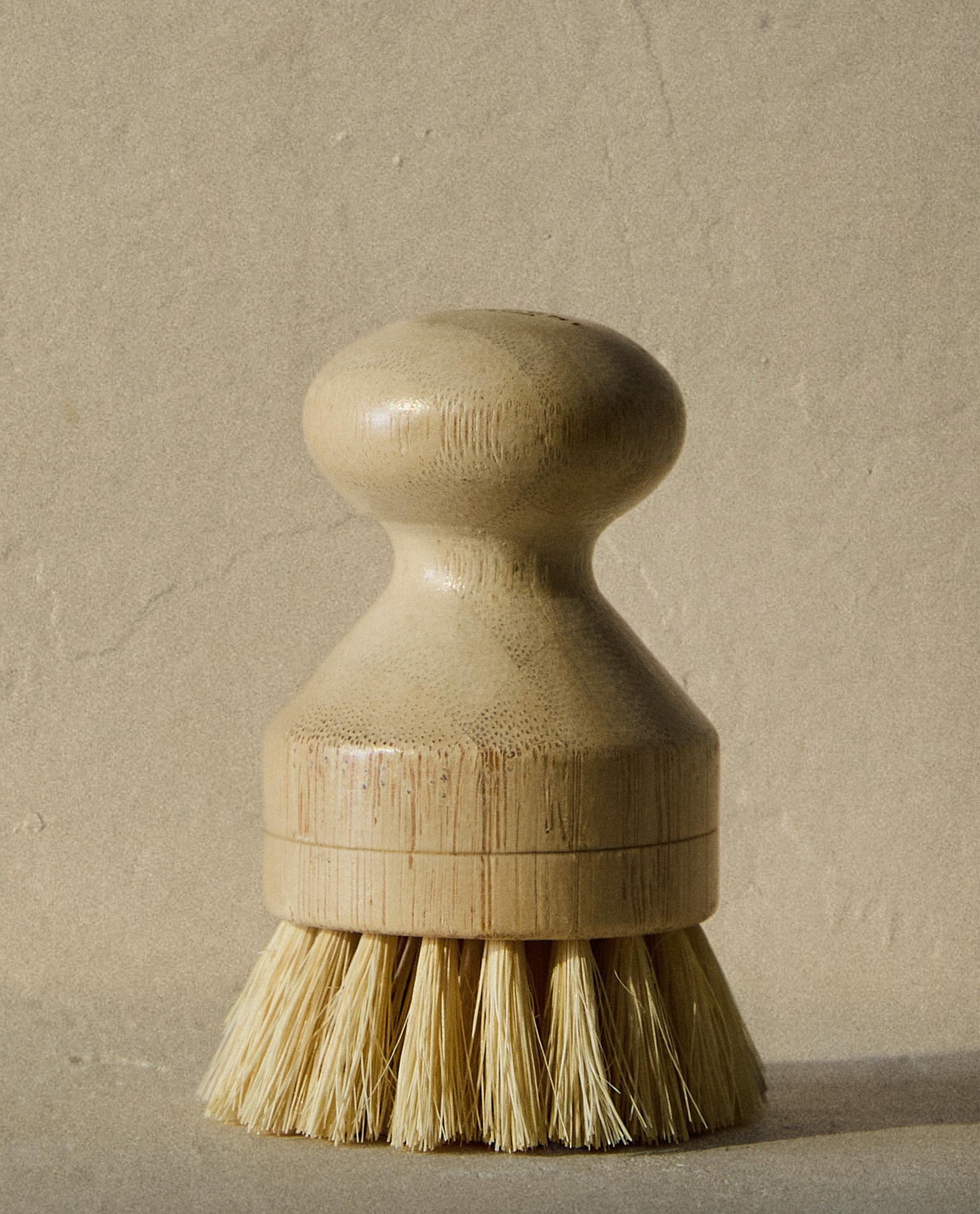 SMALL BRUSH WITH REPLACEABLE BRISTLES product thumbnail 11
