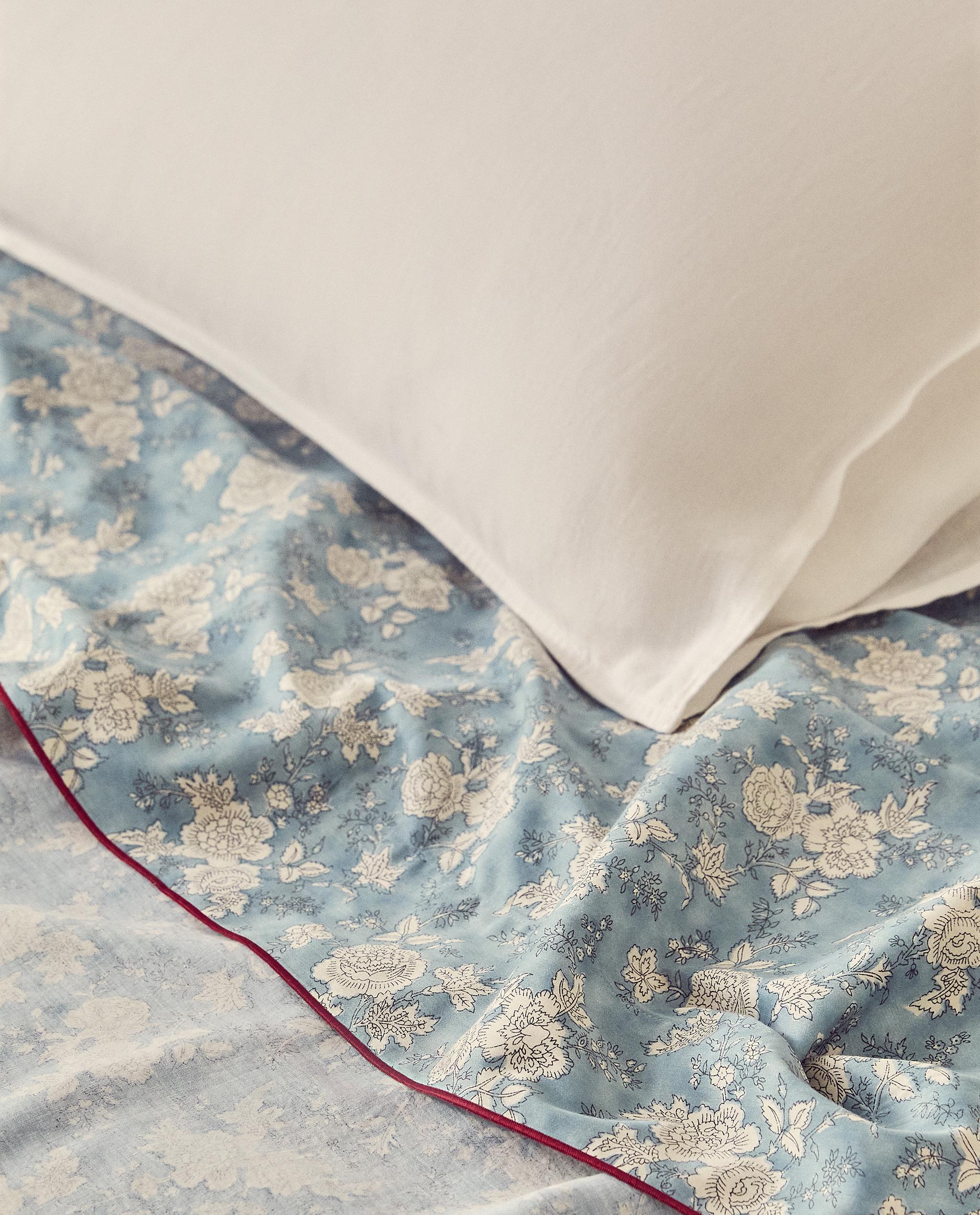 SATEEN FLORAL PRINT FLAT SHEET WITH PIPING product thumbnail 5