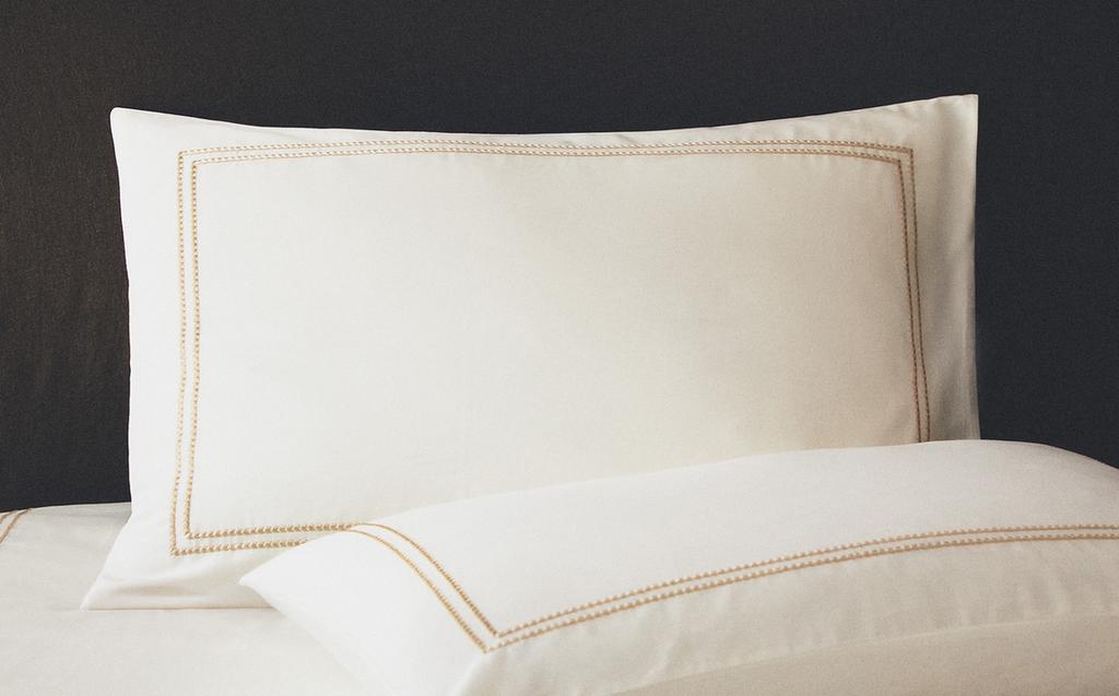 غلاف مخدة ساتان (كثافة 300 خيط)