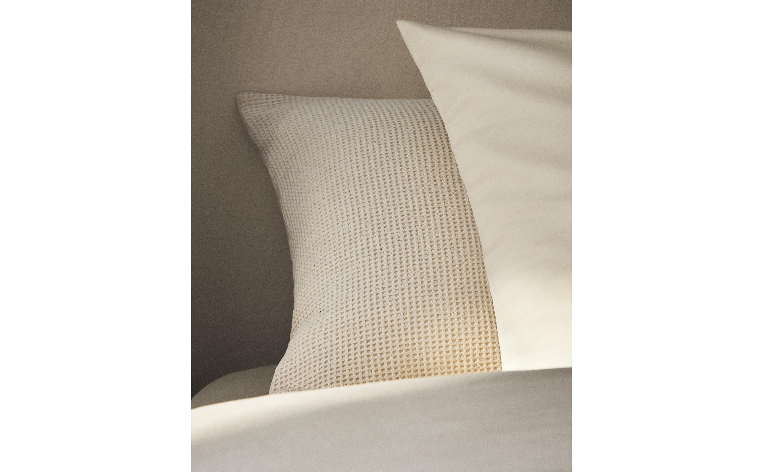 MINI WAFFLE-KNIT COTTON PILLOWCASE product thumbnail 11
