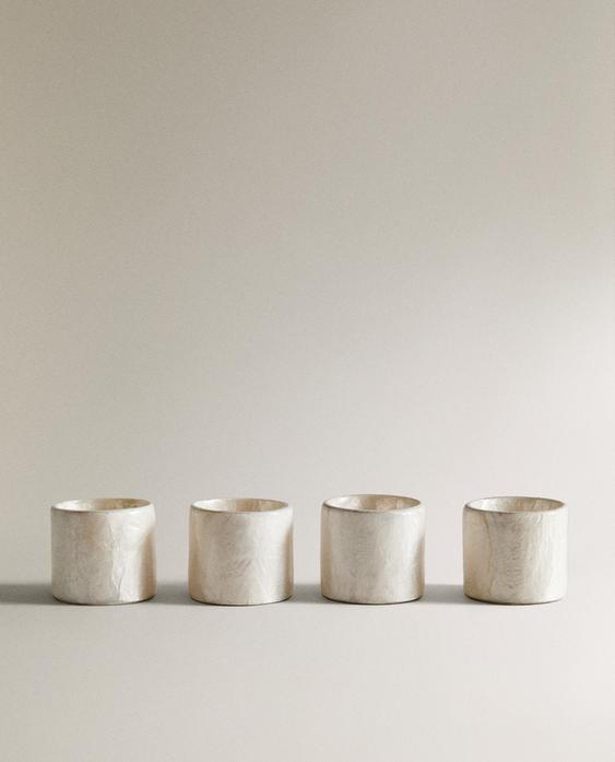 طقم حلقات فوط المائدة من عرق اللؤلؤ (طقم 4 قطع)