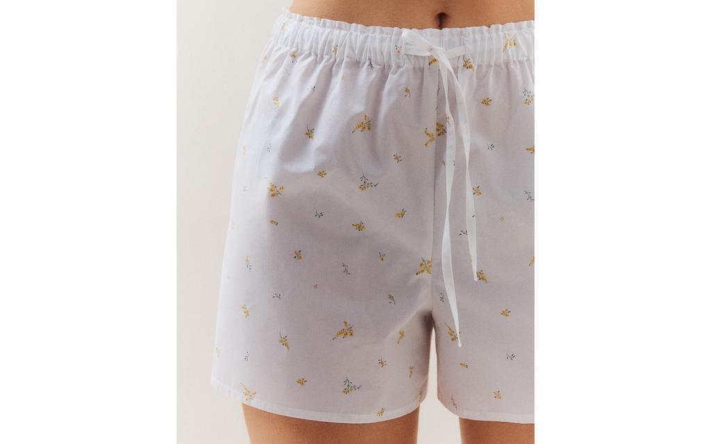 SHORTS MED BLOMSTERPRINT