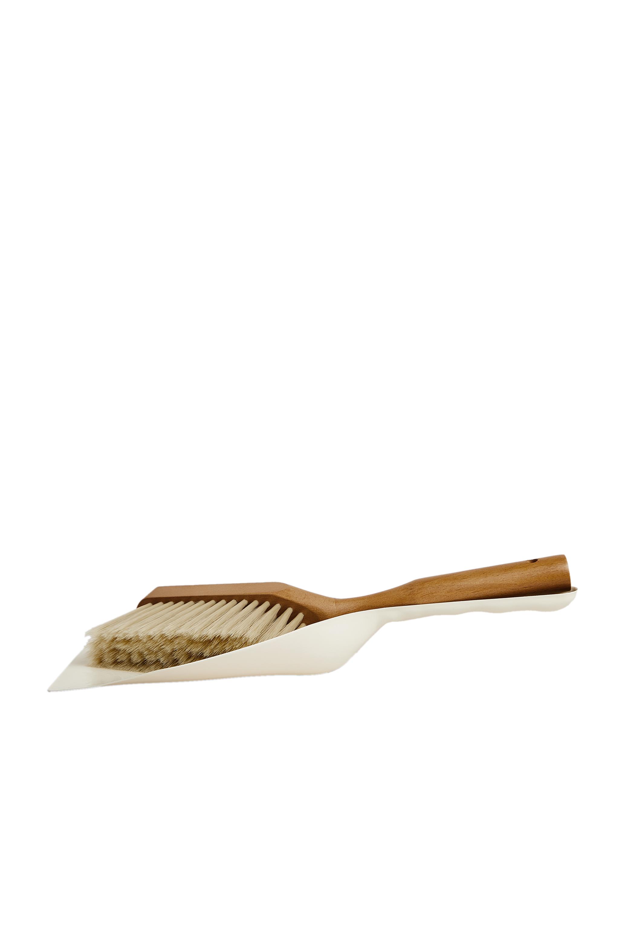 DUSTPAN AND BRUSH SET product thumbnail 6
