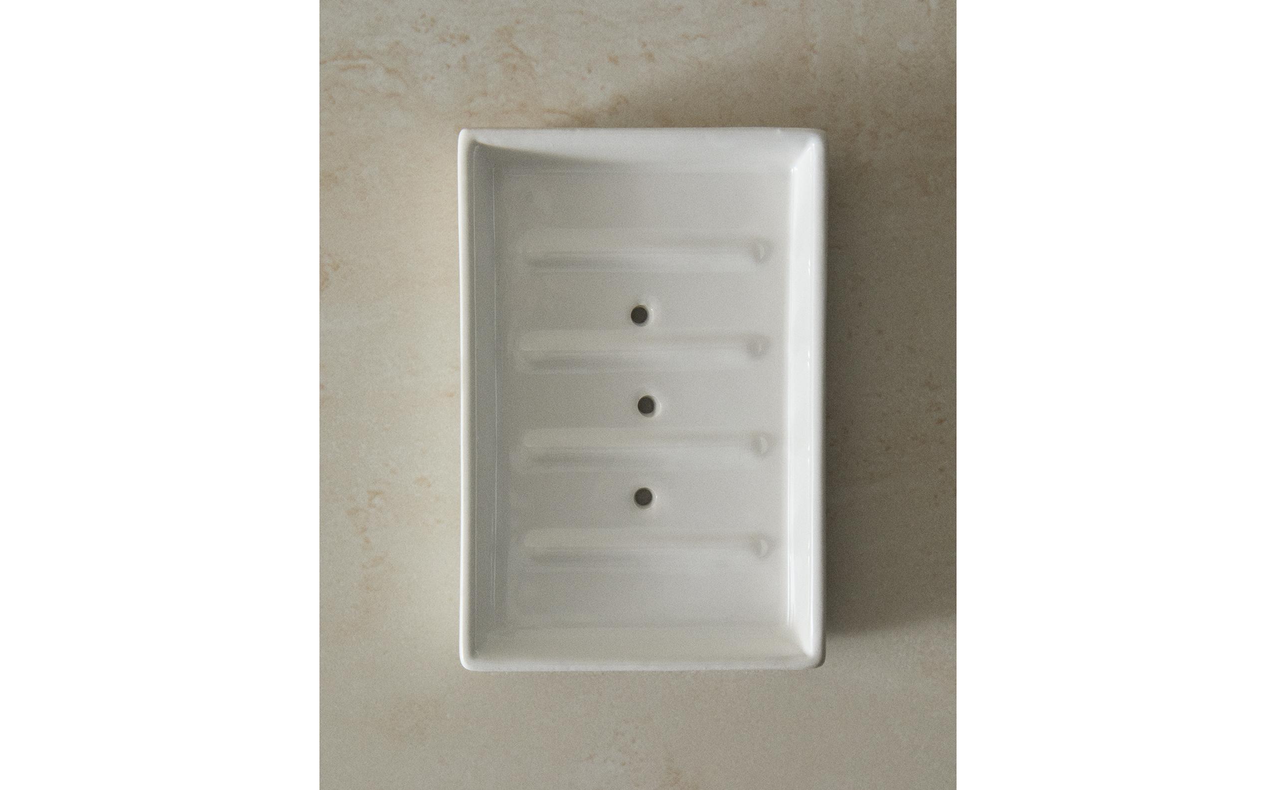 WHITE EARTHENWARE BATHROOM SOAP DISH product thumbnail 7