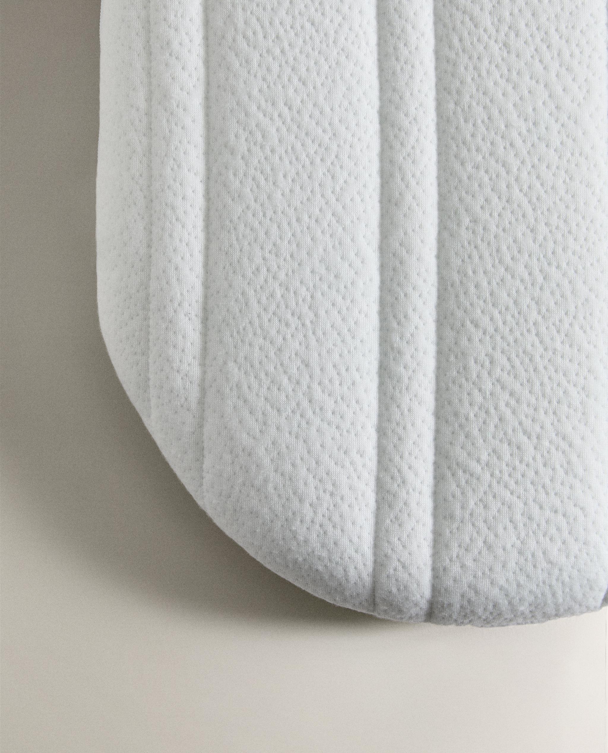 MINI COT MATTRESS product thumbnail 3