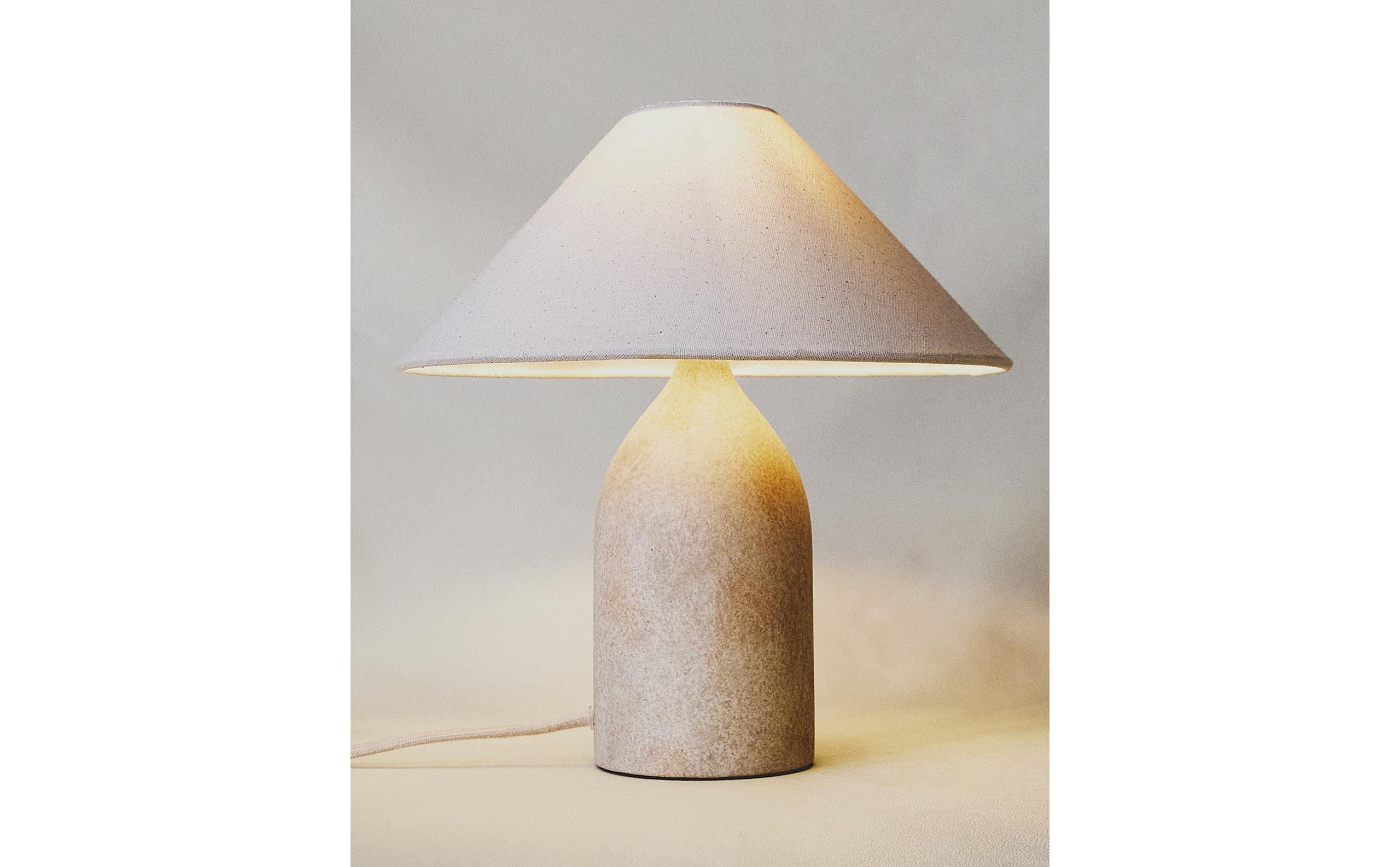 アンティークテイストセラミックテーブルランプ アンティークテイスト セラミックテーブルランプ | Zara Home