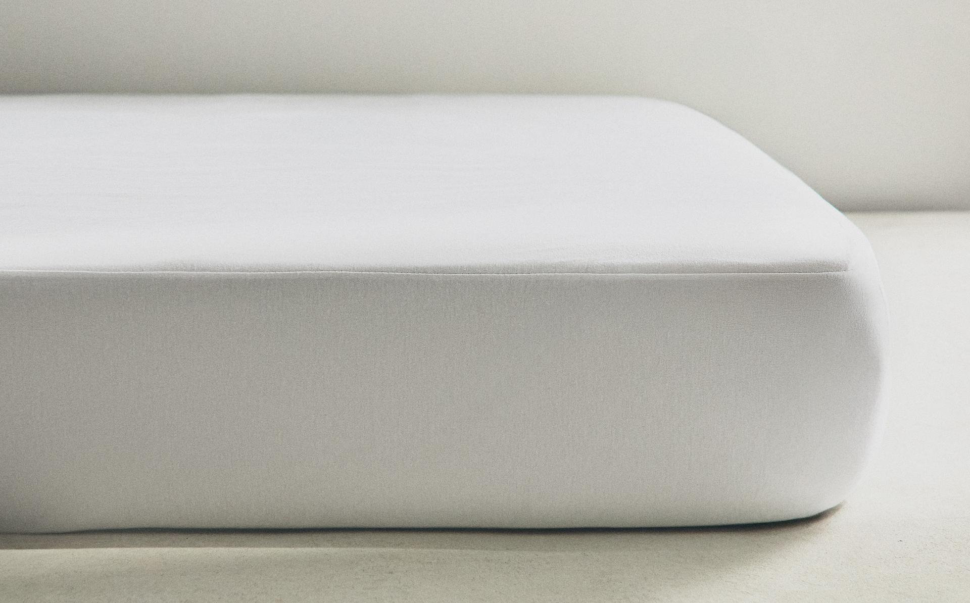WATERPROOF COTTON JERSEY MATTRESS PROTECTOR WATERPROOF COTTON JERSEY MATTRESS PROTECTOR