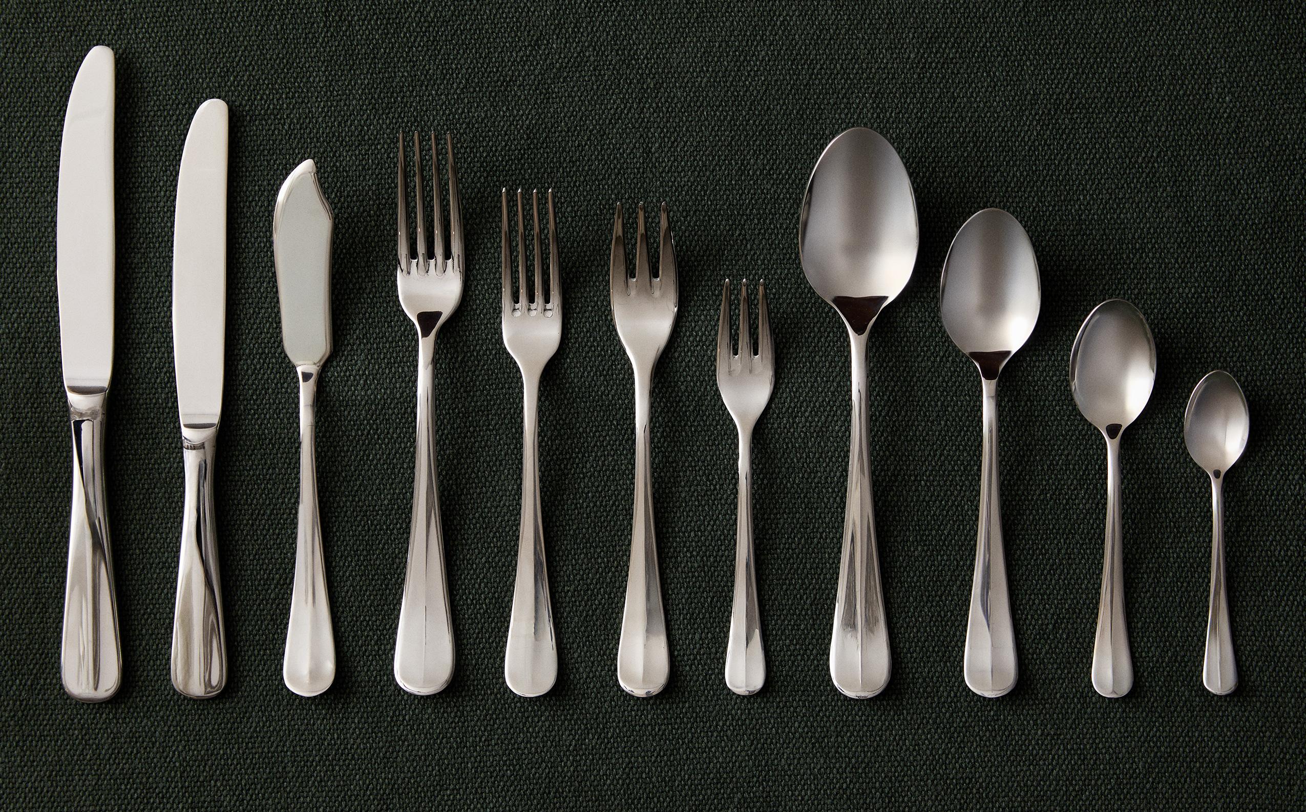 SILVER STEEL CUTLERY SET