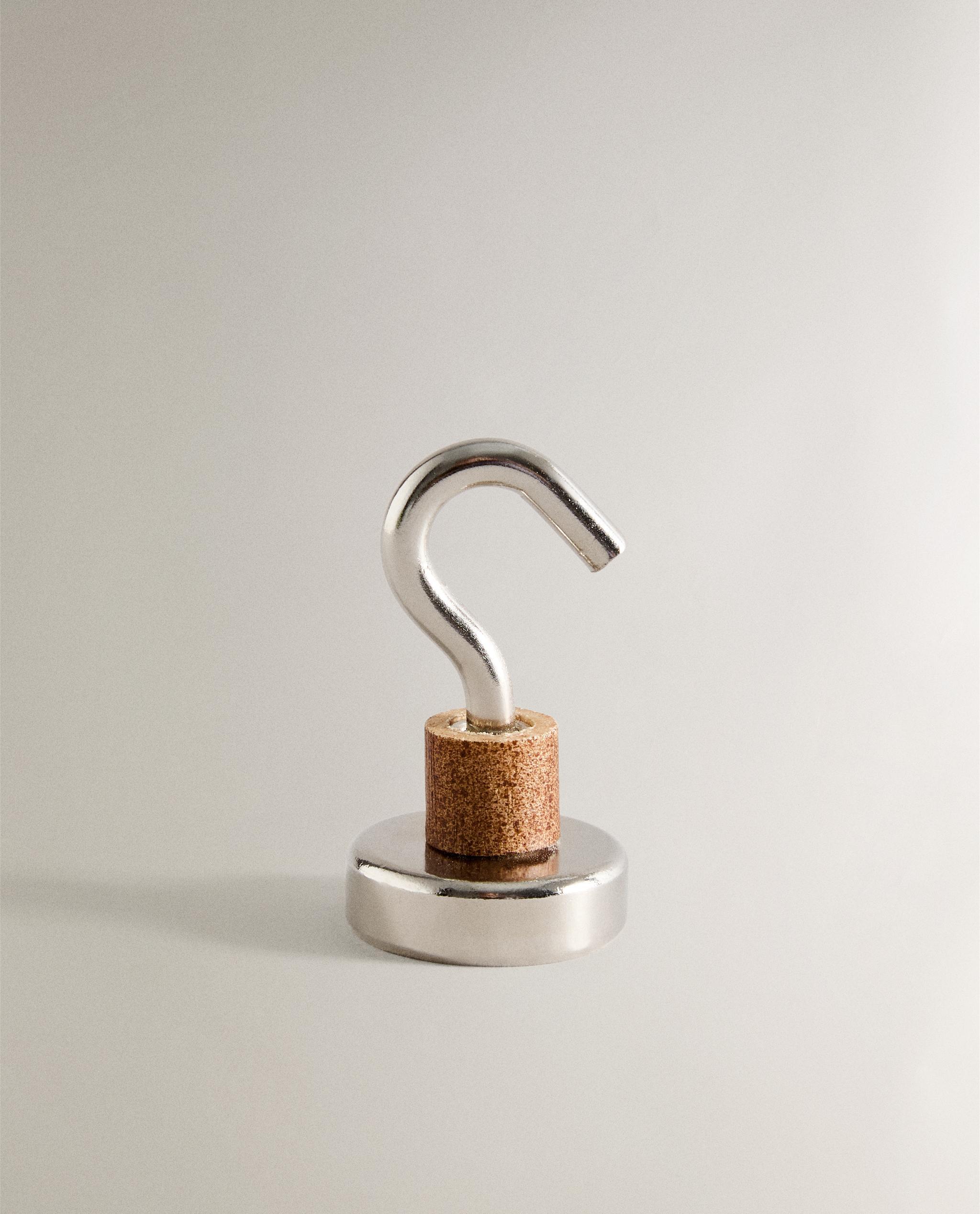 3-PACK OF MAGNETIC HOOKS product thumbnail 10