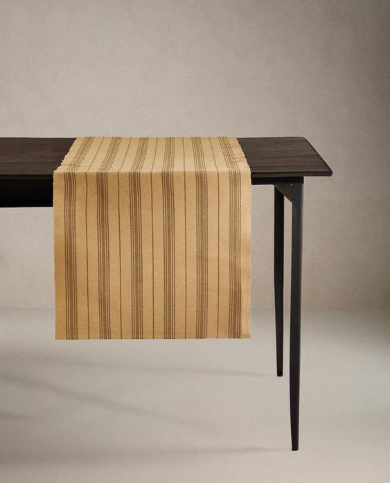 STRIPED TABLE RUNNER