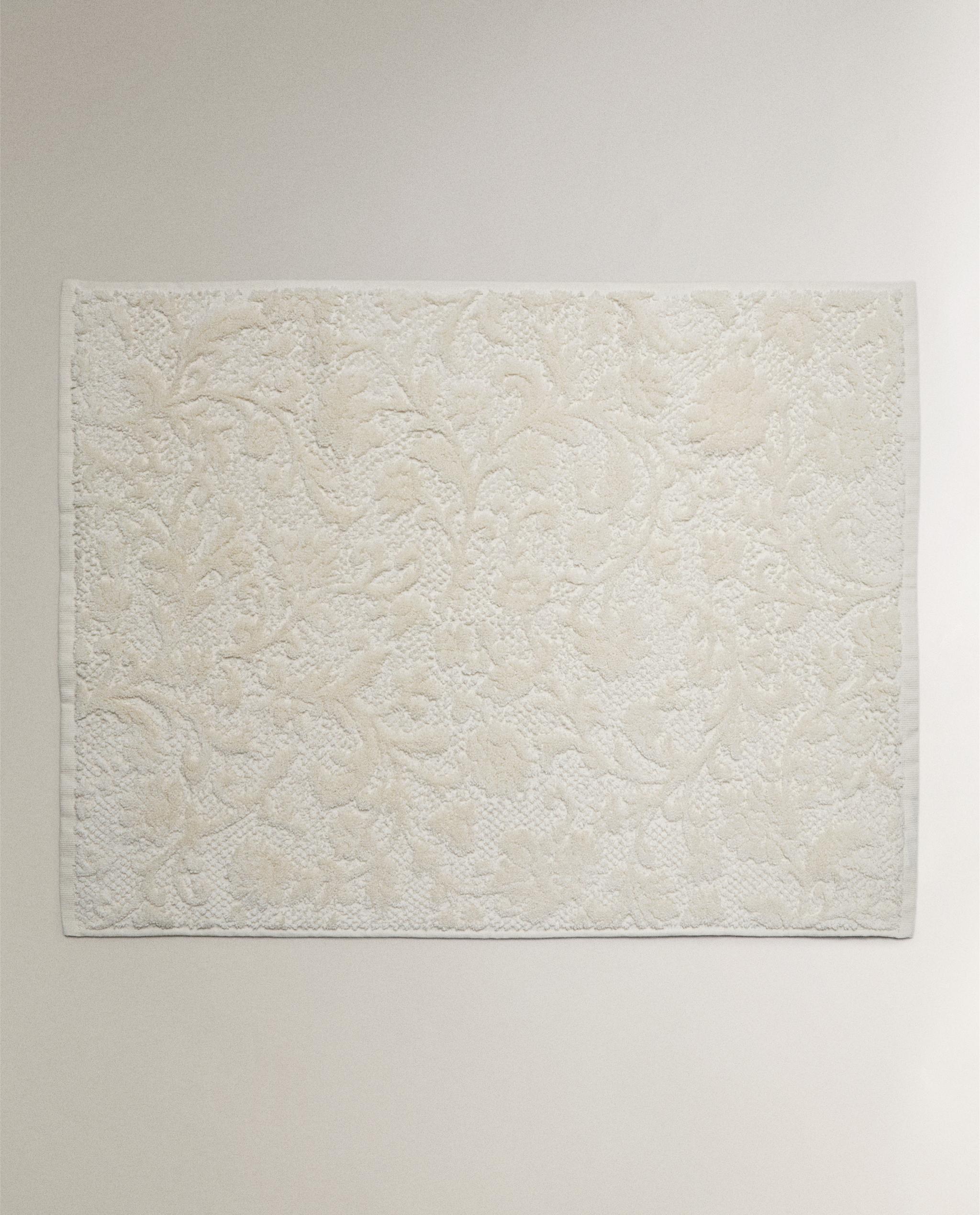FLORAL JACQUARD BATH MAT product thumbnail 14