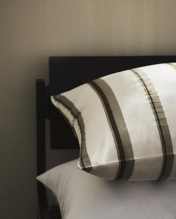 STRIPED PERCALE PILLOWCASE (300 THREAD COUNT)