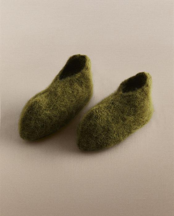 حذاء للرضّع والأطفال من صوف الألبكة