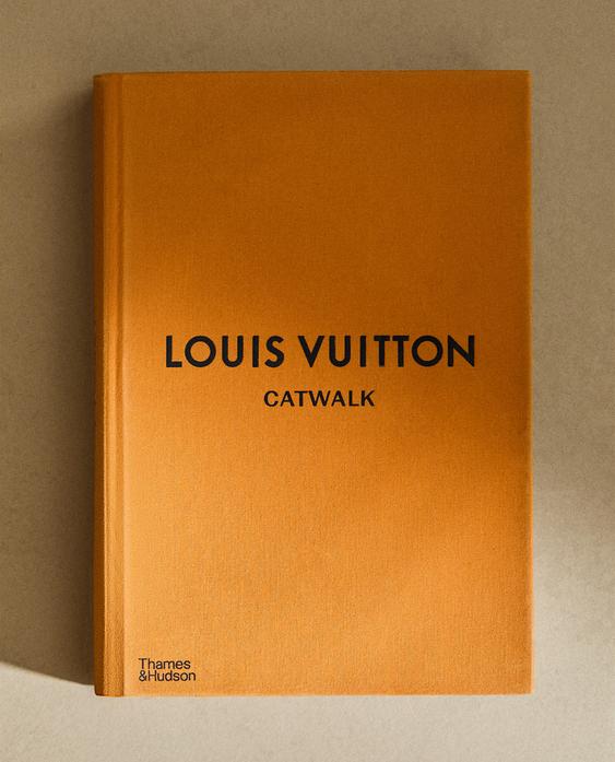 LIBRO CATWALK LUIS VUITTON