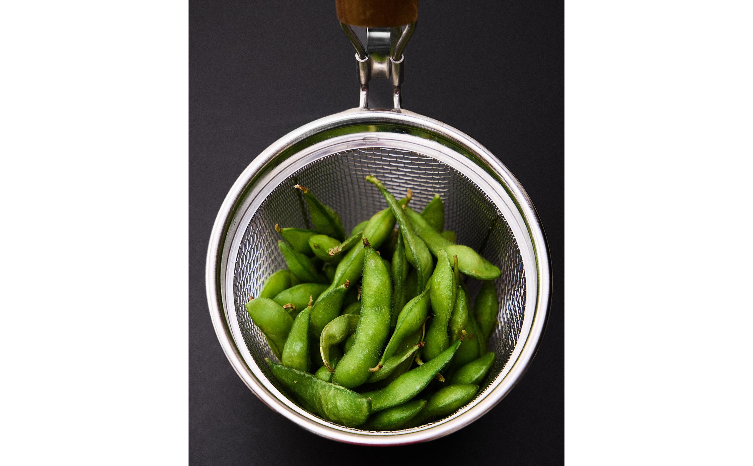 METAL AND WOOD COLANDER