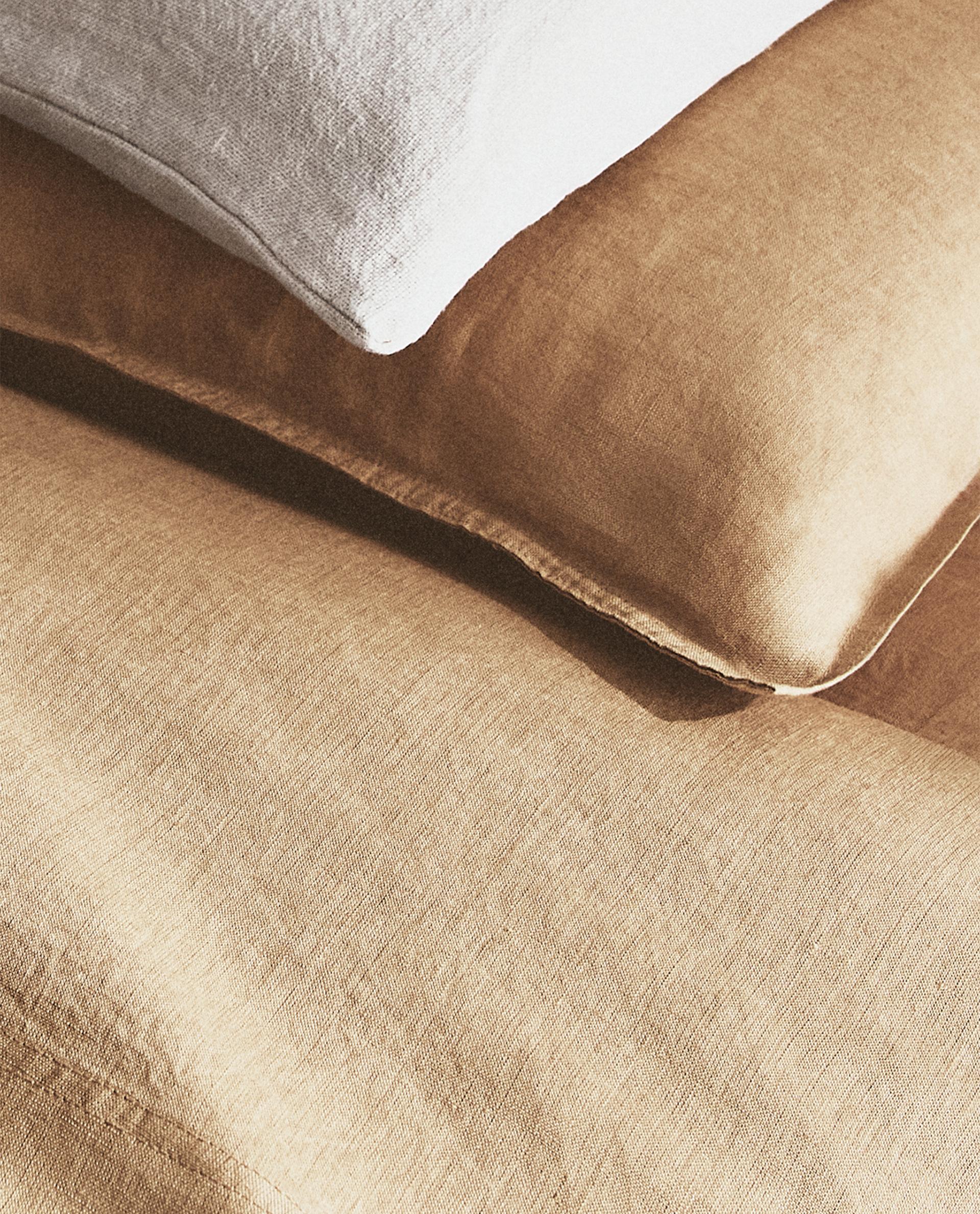 ウォッシュドリネン フラットシーツ (140 GXM²) | Zara Home