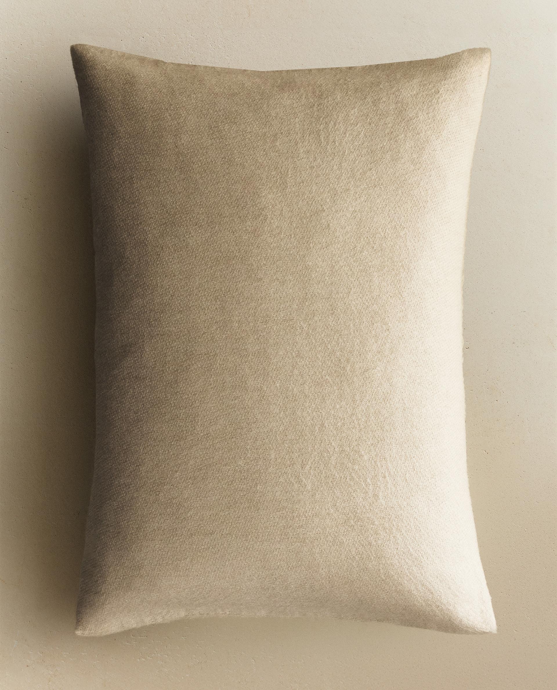 カシミヤ風 クッションカバー | Zara Home 日本/Japan