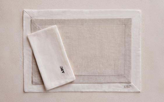 DOUBLE-LAYER PLACEMAT