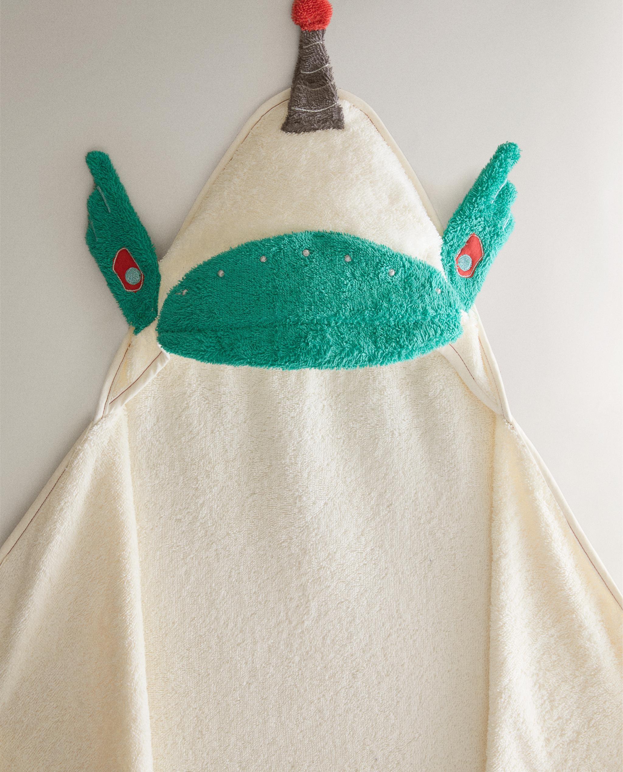 CHILDREN'S SPACE HOODED BATH TOWEL product thumbnail 4