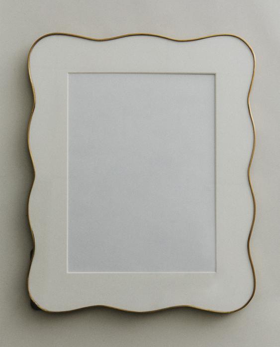 WAVY METAL PHOTO FRAME WAVY METAL PHOTO FRAME