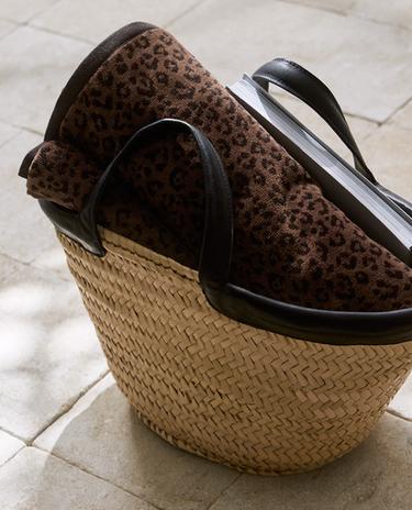 TOALHA PRAIA VELOUR ESTAMPADO ANIMAL